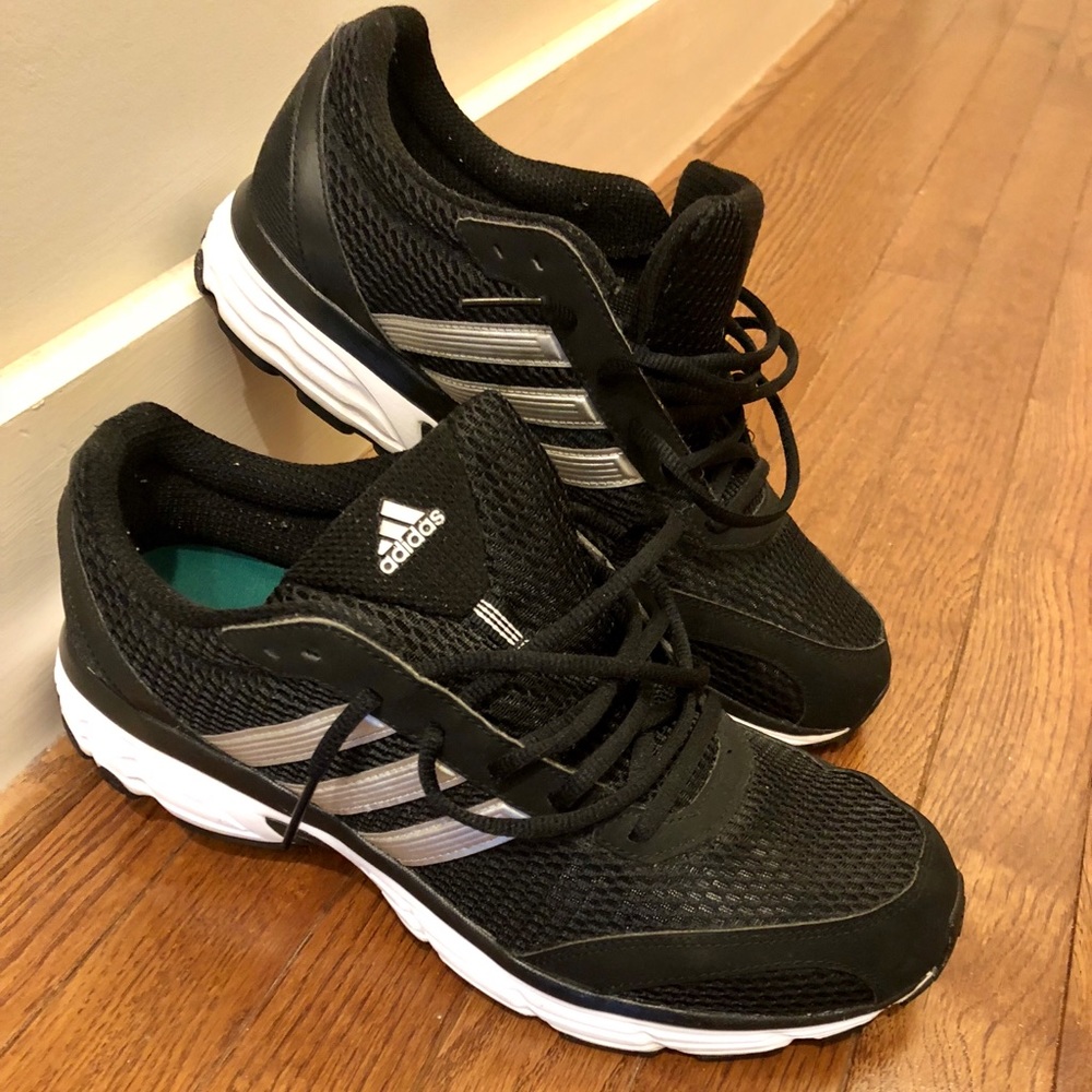 Men’s running shoes